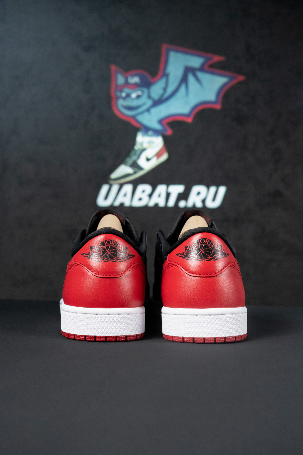 Air Jordan 1 Retro Low OG 
