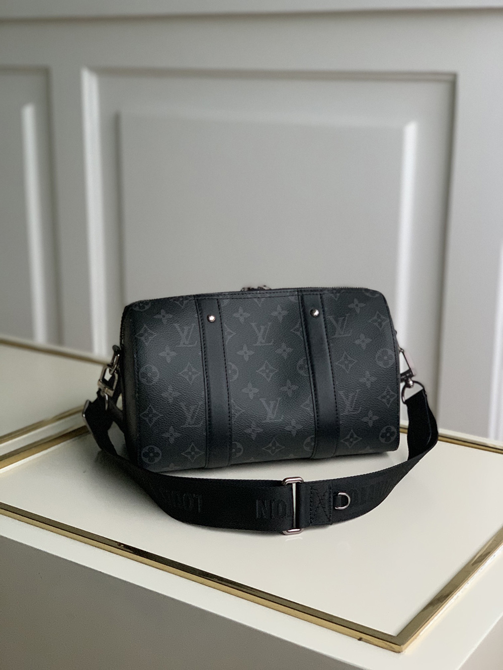 l0*is V*t0n bags m45936 27*17*13cm