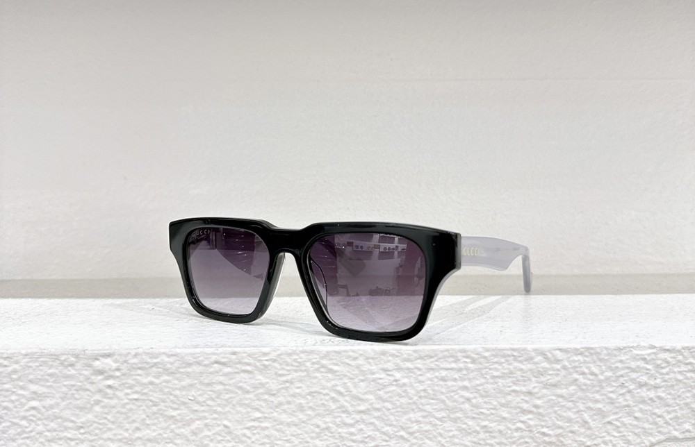 G*u*i eyeglasses gg1539s