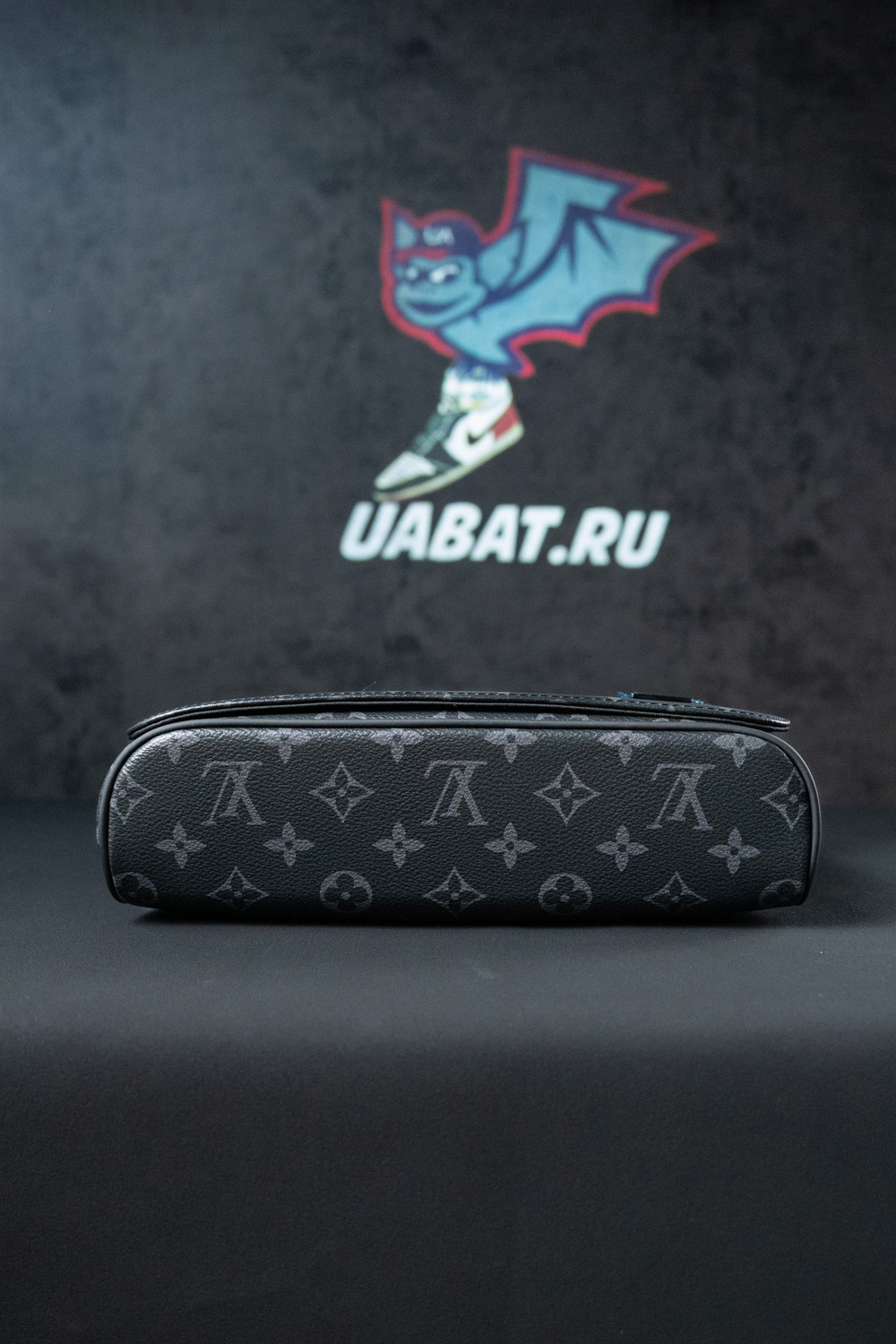 l0*is V*t0n bags m44000 22*25*8cm