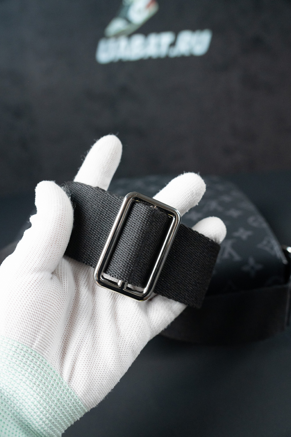 l0*is V*t0n bags m44000 22*25*8cm