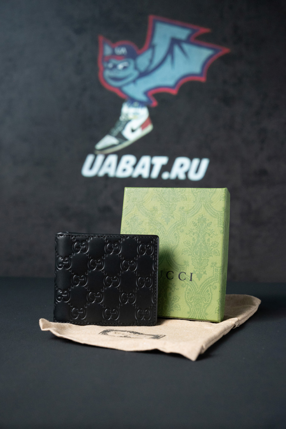 G*u*i wallets 145754