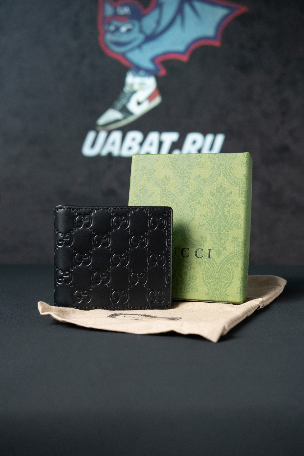 G*u*i wallets 145754