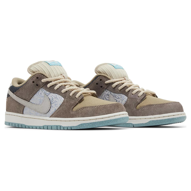 Dunk Low SB 