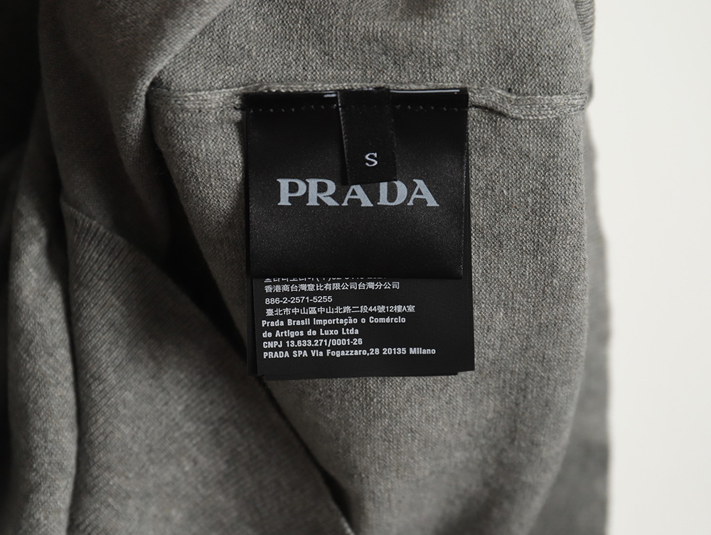 Pra*a small logo half-zip wool knit short sleeve polo shirt tsk1