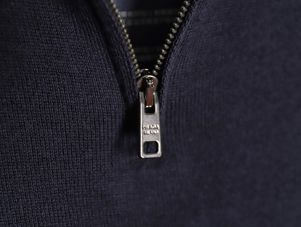 Pra*a small logo half-zip wool knit short sleeve polo shirt tsk2