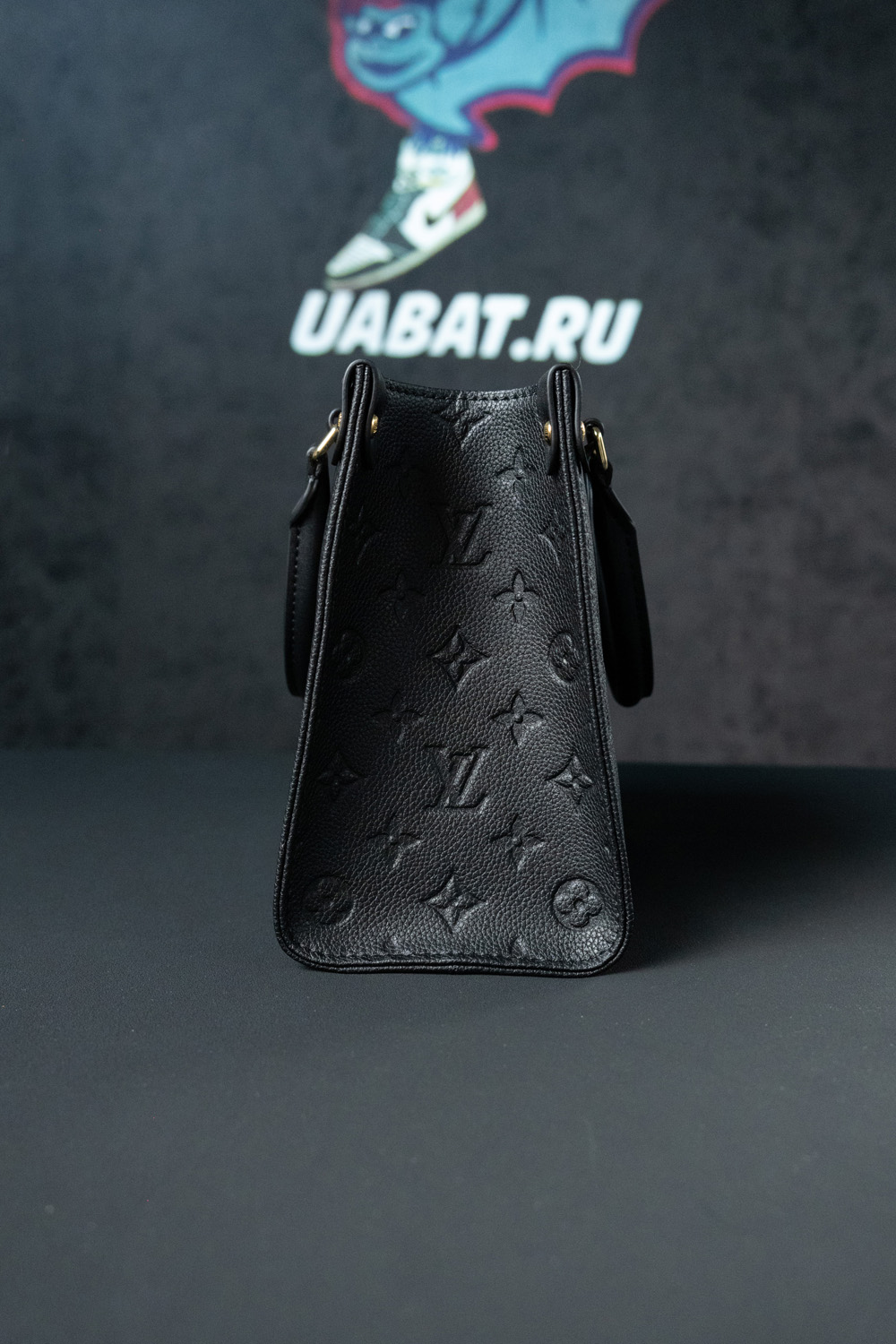 l0*is V*t0n bags 45560m 25*19*11.5cm