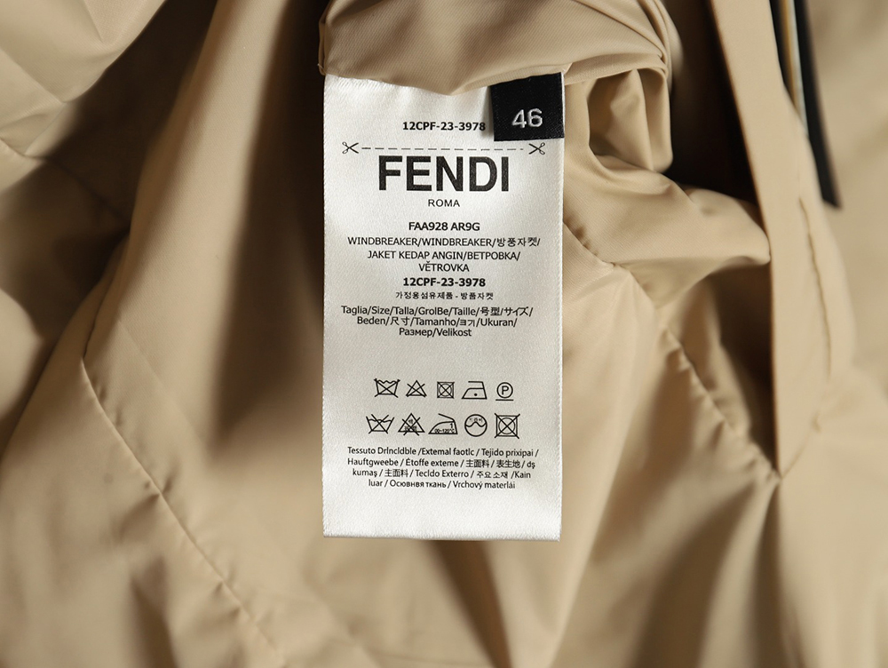 F**di fd24ss green ff reversible nylon jacket hooded jacket