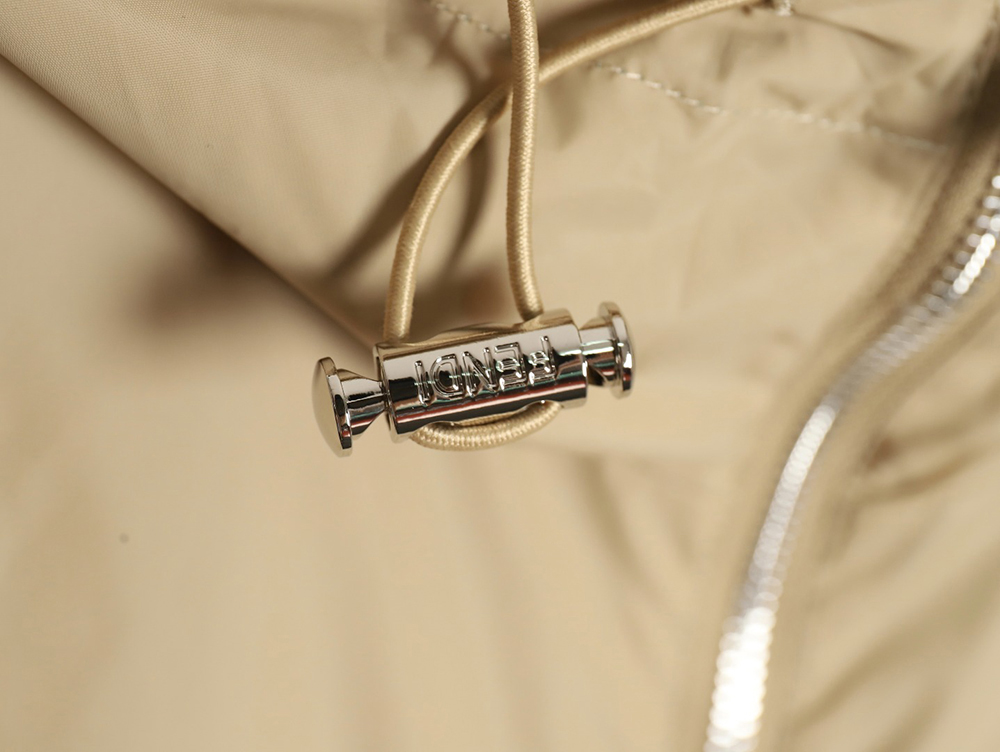 F**di fd24ss green ff reversible nylon jacket hooded jacket