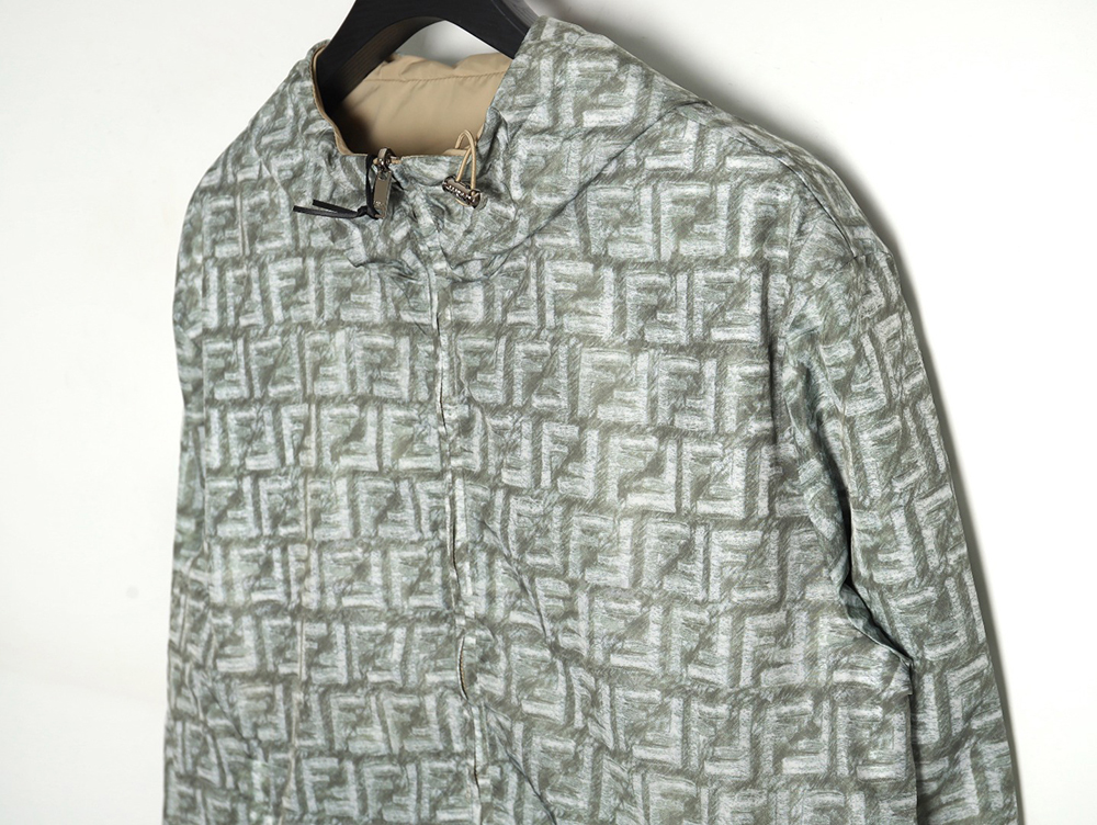 F**di fd24ss green ff reversible nylon jacket hooded jacket