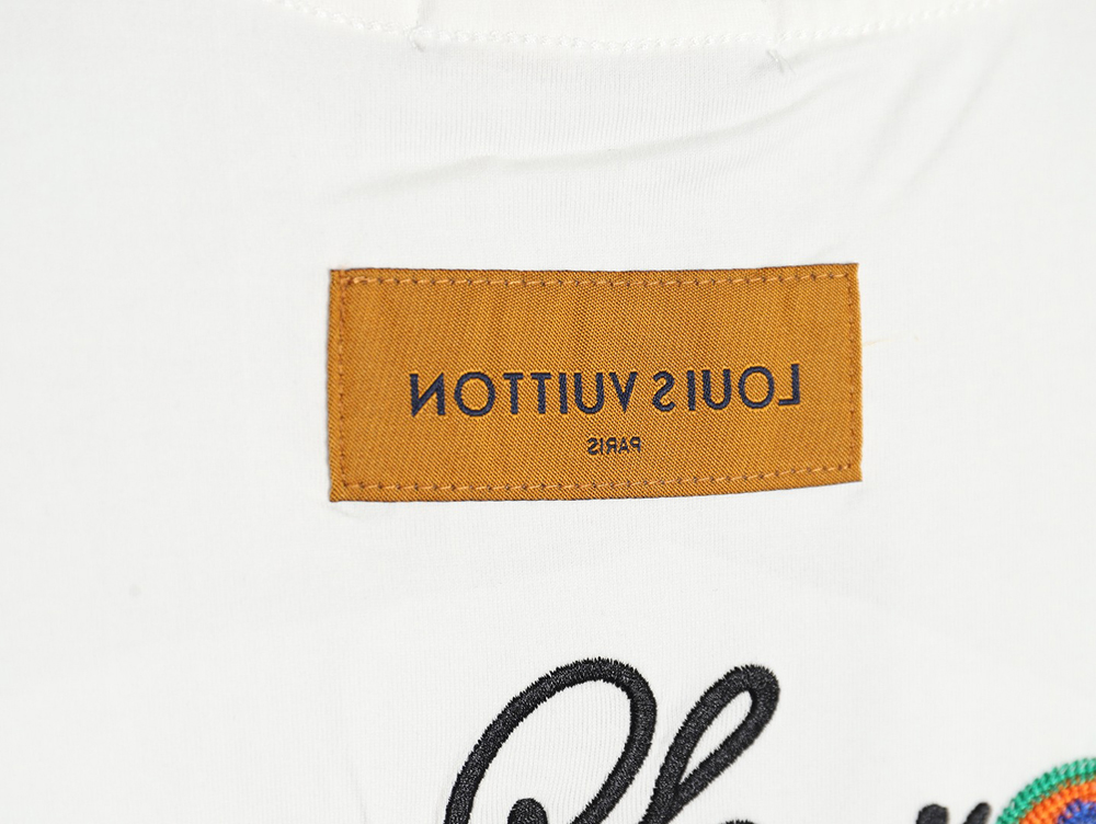 l0*is V*t0n floral and lettering embroidered crew neck short sleeves