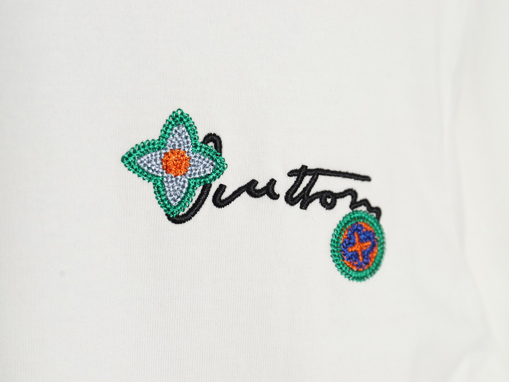 l0*is V*t0n floral and lettering embroidered crew neck short sleeves