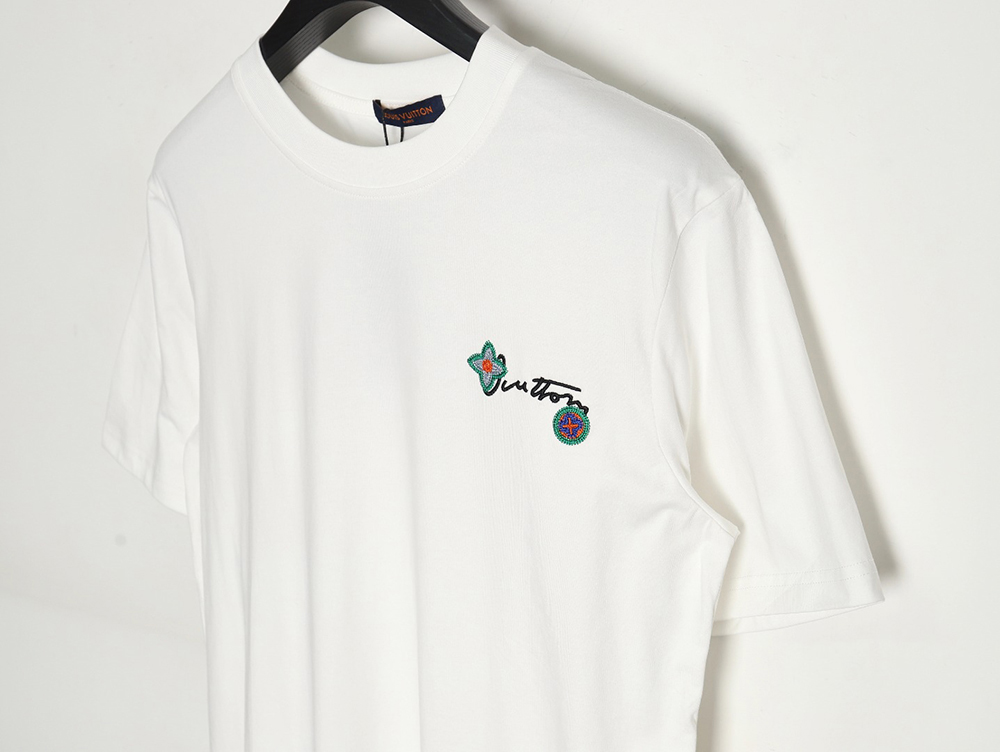 l0*is V*t0n floral and lettering embroidered crew neck short sleeves