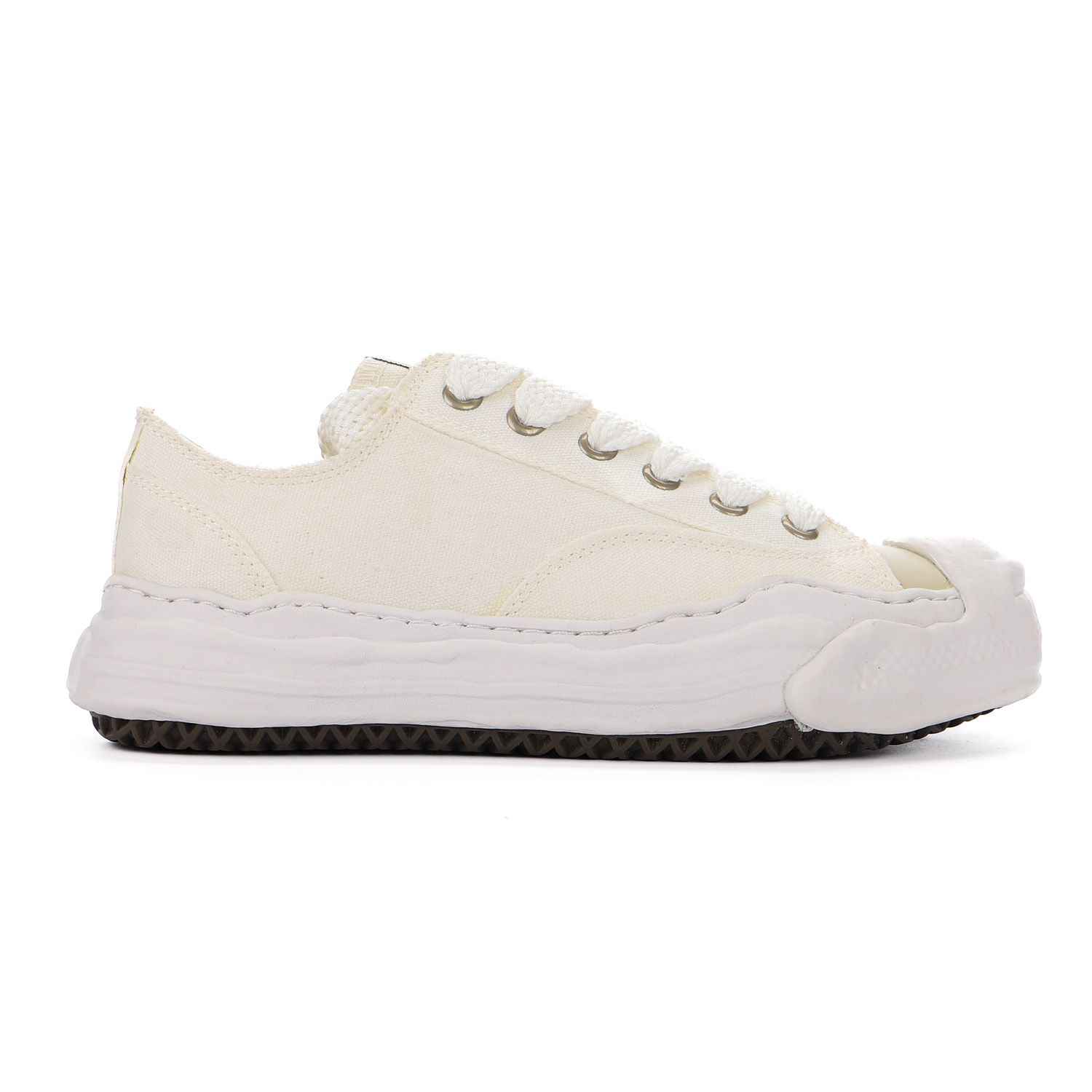 Ma*s*n mihara yasuhiro hank og sole canvas low white