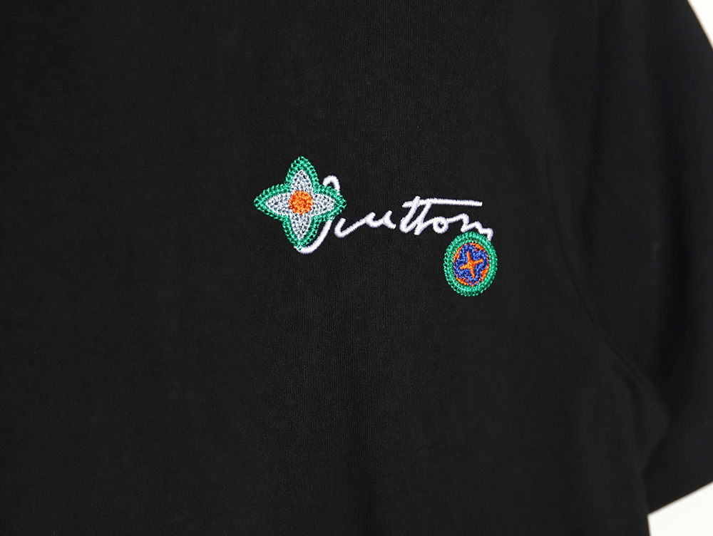 l0*is V*t0n floral and monogrammed collar short