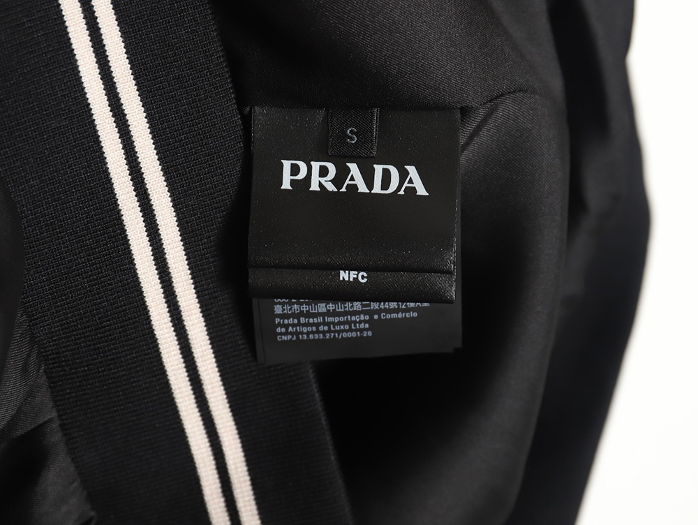 Pra*a 24ss mulberry silk ribbon hem hooded jacket