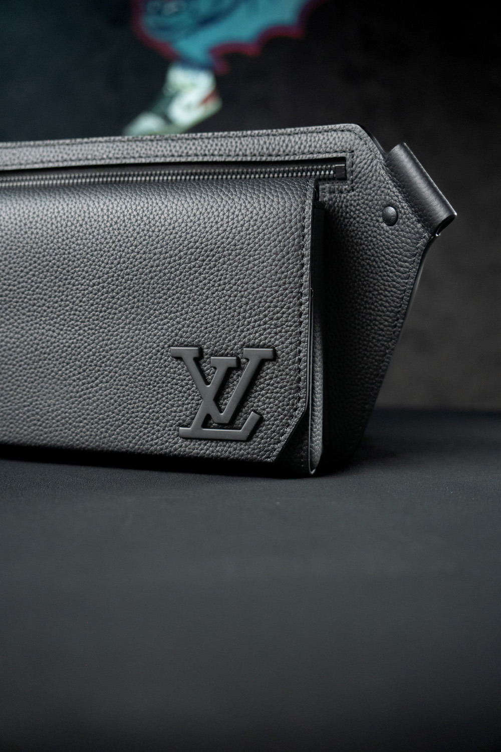 l0*is V*t0n bags m57081 30*16*3cm