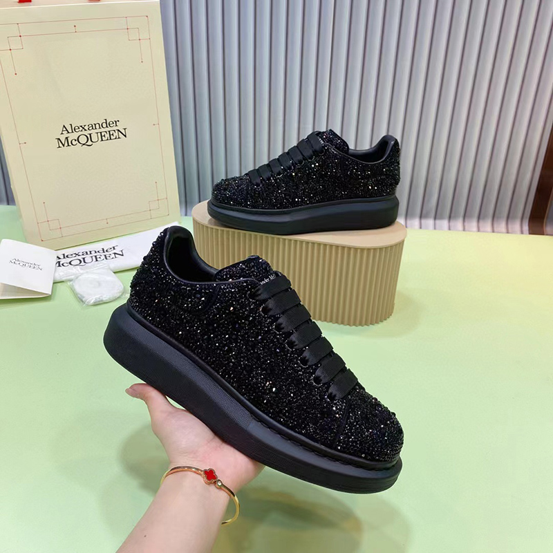 alexander m*q*en Di*m*nd patch sneakers