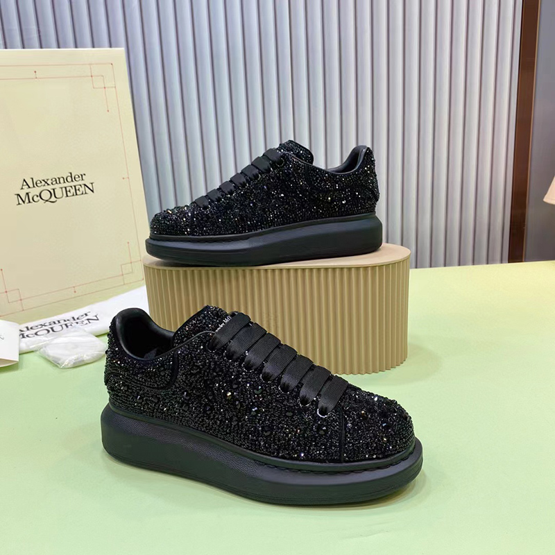 alexander m*q*en Di*m*nd patch sneakers