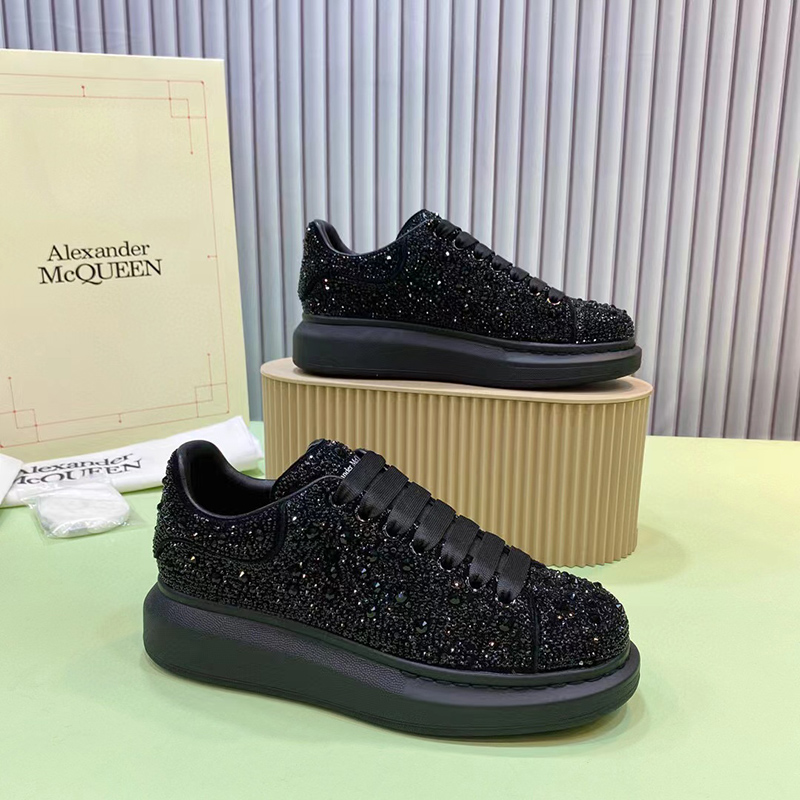 alexander m*q*en Di*m*nd patch sneakers