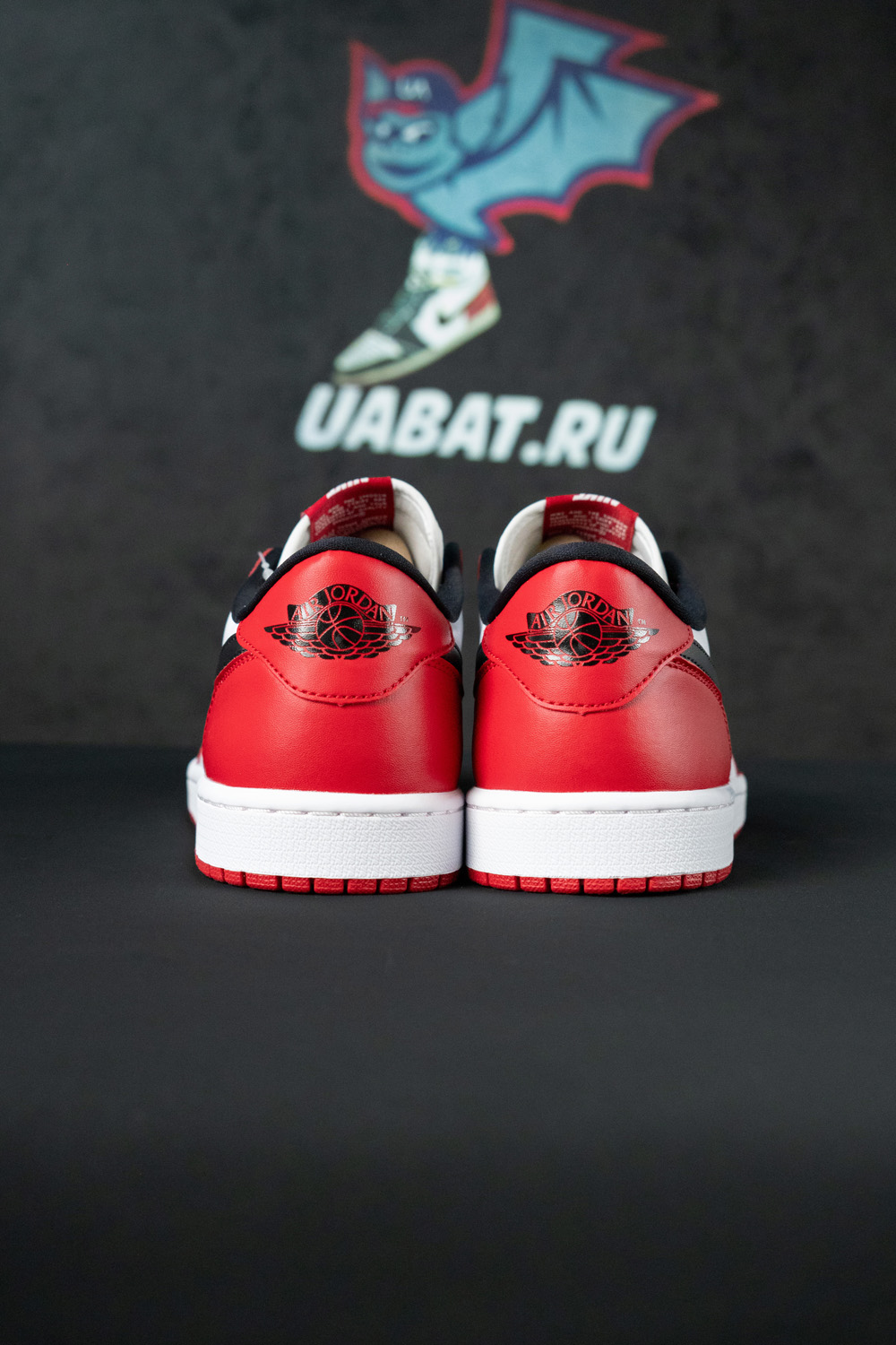 Air Jordan 1 Retro Low OG 