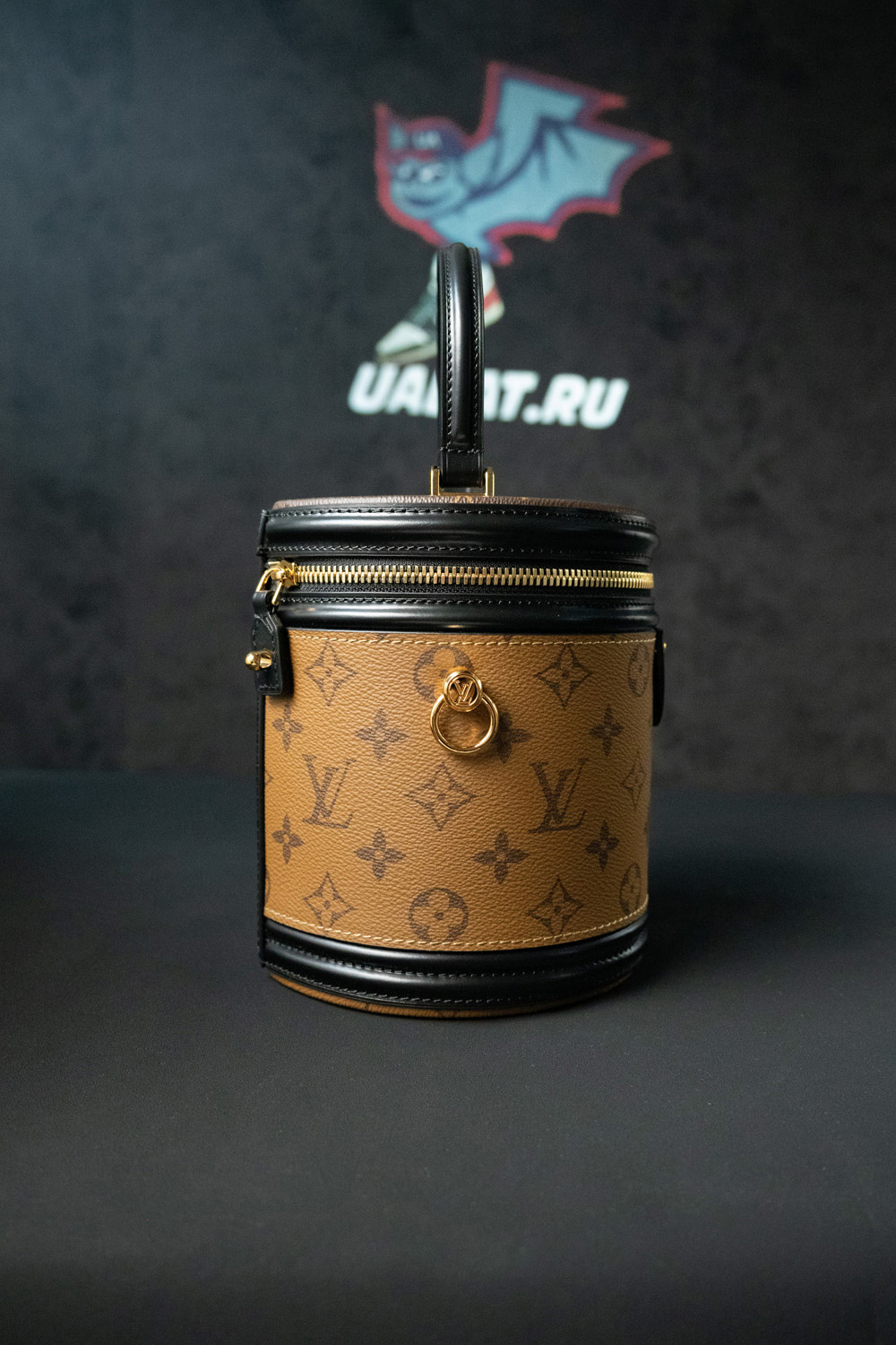 l0*is V*t0n bags m43986 15x17x15cm