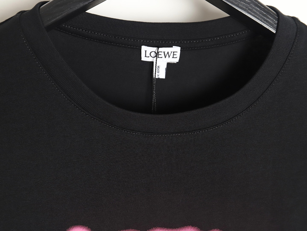 L0ew* 22ss fluorescent pink four grass embroidered short-sleeved t-shirt