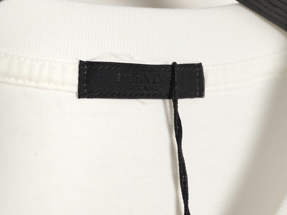 Pra*a cartoon police dog short sleeve t-shirt tsk1