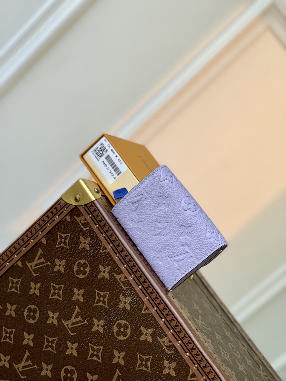 l0*is V*t0n wallets m82394 11*8*2.5cm