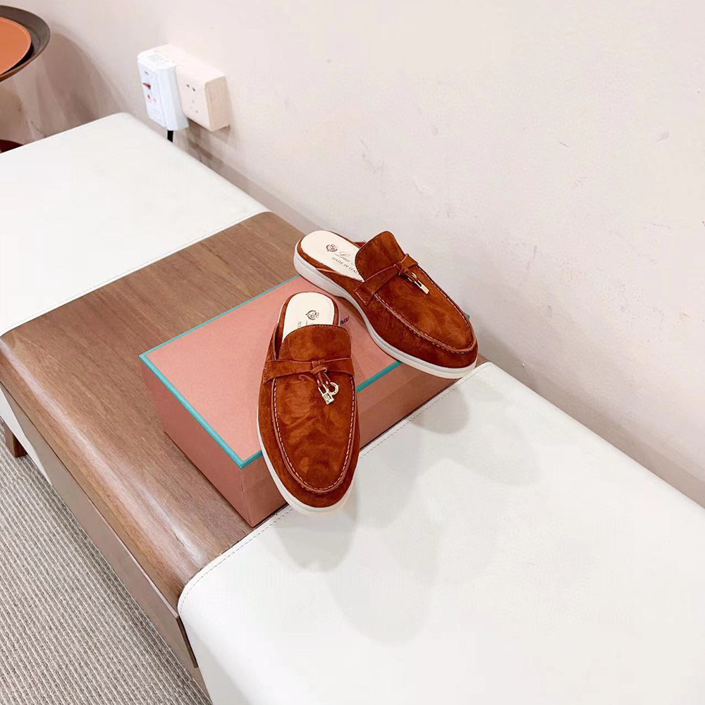 L**o p*ana babouche charms walk moccasin slippers