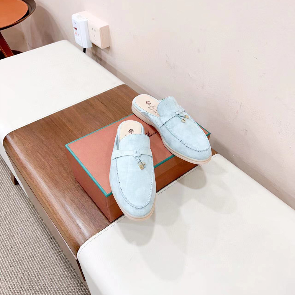 L**o p*ana babouche charms walk moccasin slippers