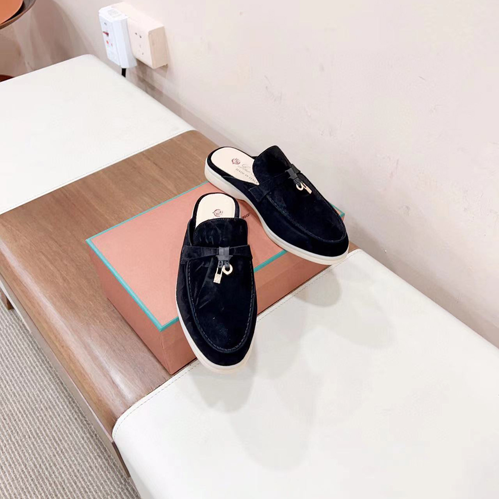 L**o p*ana babouche charms walk moccasin slippers