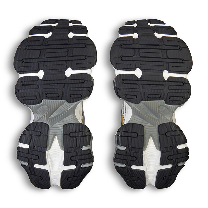 Ba*len*cia*ga cargo sneaker in white and grey