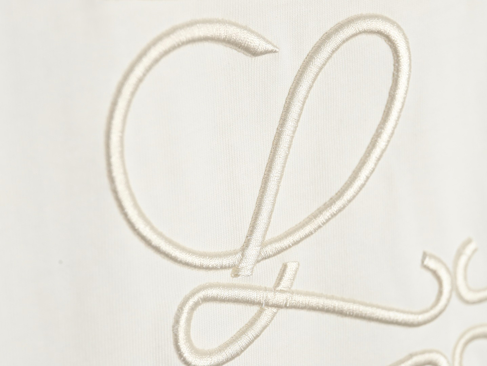 L0ew* 24ss misplaced letter embroidered logo short-sleeved t-shirt