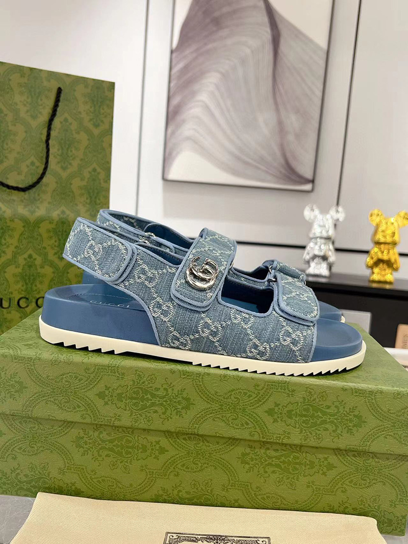 G*u*i sandal with double g