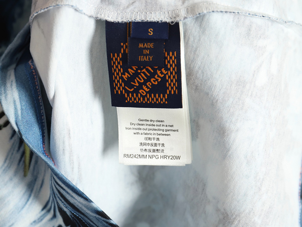 l0*is V*t0n 24ss wave print short sleeve t-shirt