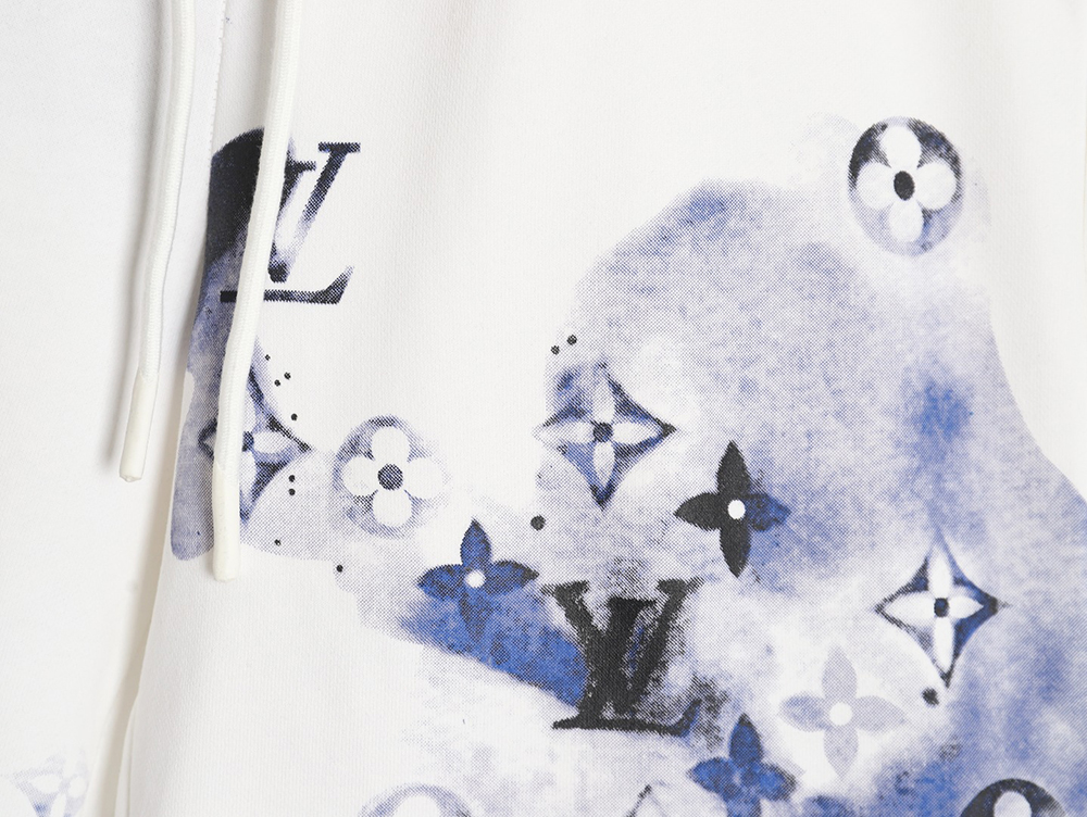 l0*is V*t0n 24ss rendered monogram print shorts