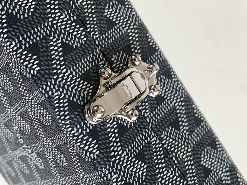 Go*ard bags 51cl51p 17*7.7*24.5cm