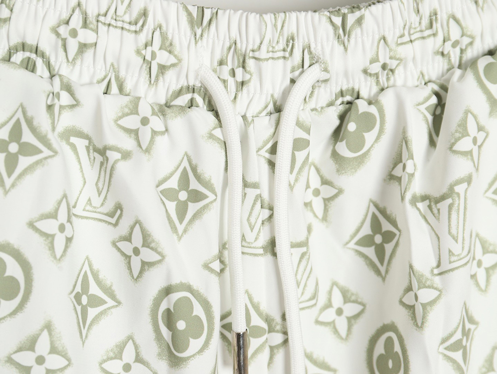 l0*is V*t0n 24ss distressed shorts with printed monogram