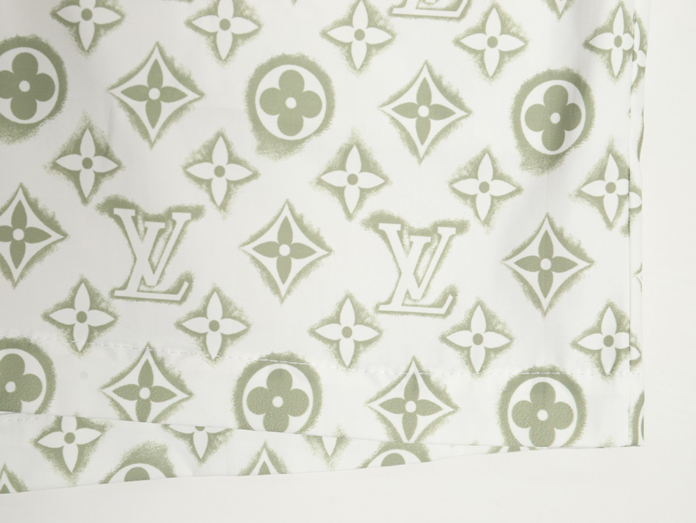 l0*is V*t0n 24ss distressed shorts with printed monogram