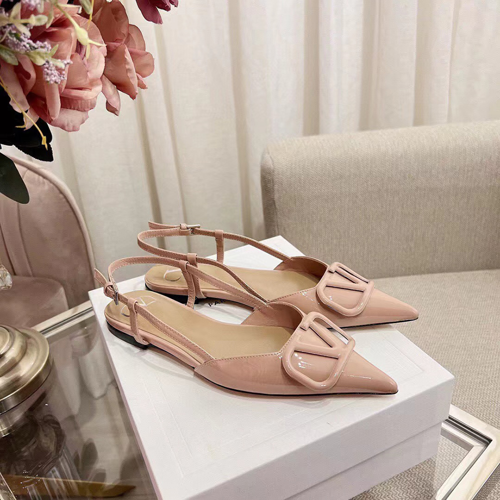 VALENTINO GARAVANI VLogo Signature Pumps