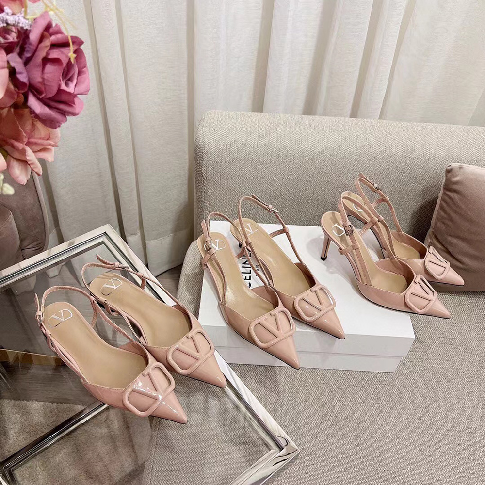 VALENTINO GARAVANI VLogo Signature Pumps