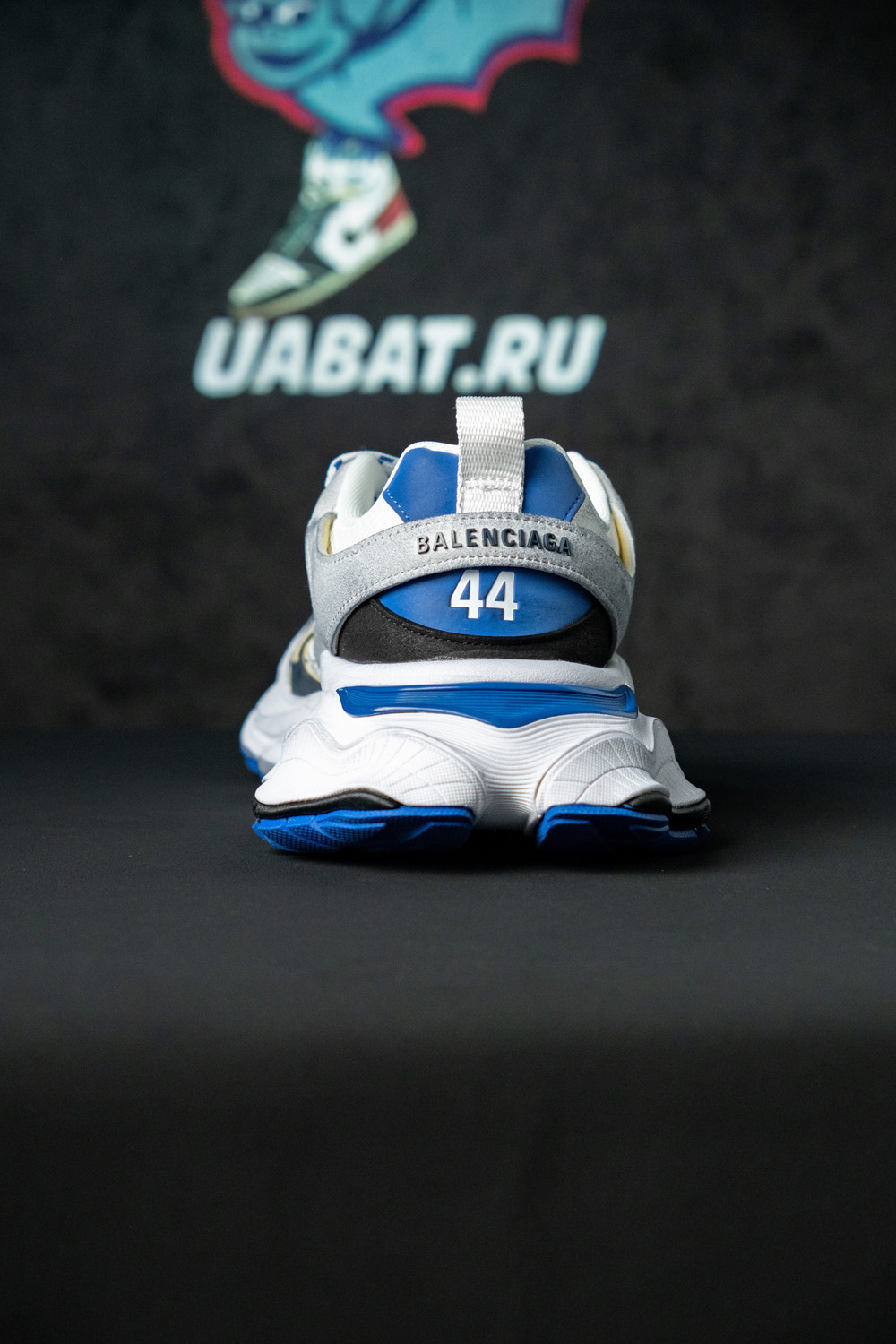 Ba*len*cia*ga cargo sneaker in grey, white and blue