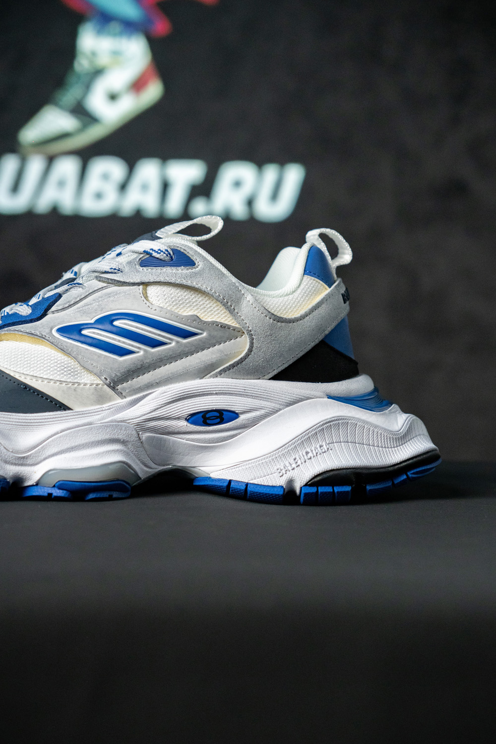 Ba*len*cia*ga cargo sneaker in grey, white and blue