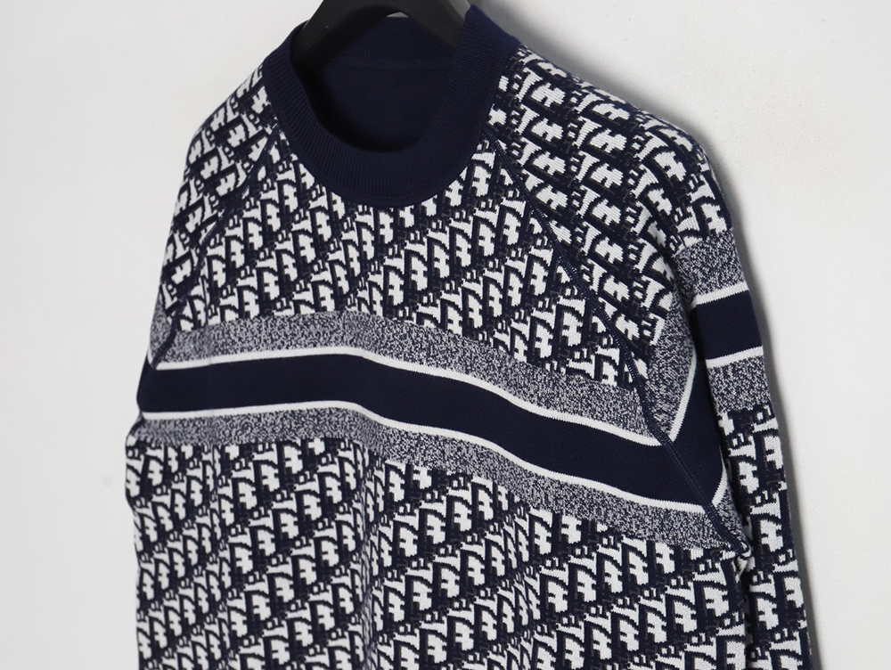 D*or 23fw oblique jacquard cashmere reversible crew neck sweater