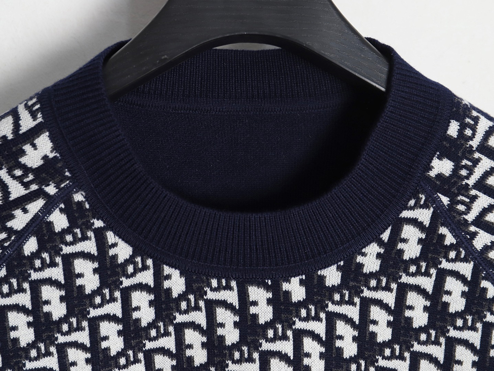 D*or 23fw oblique jacquard cashmere reversible crew neck sweater