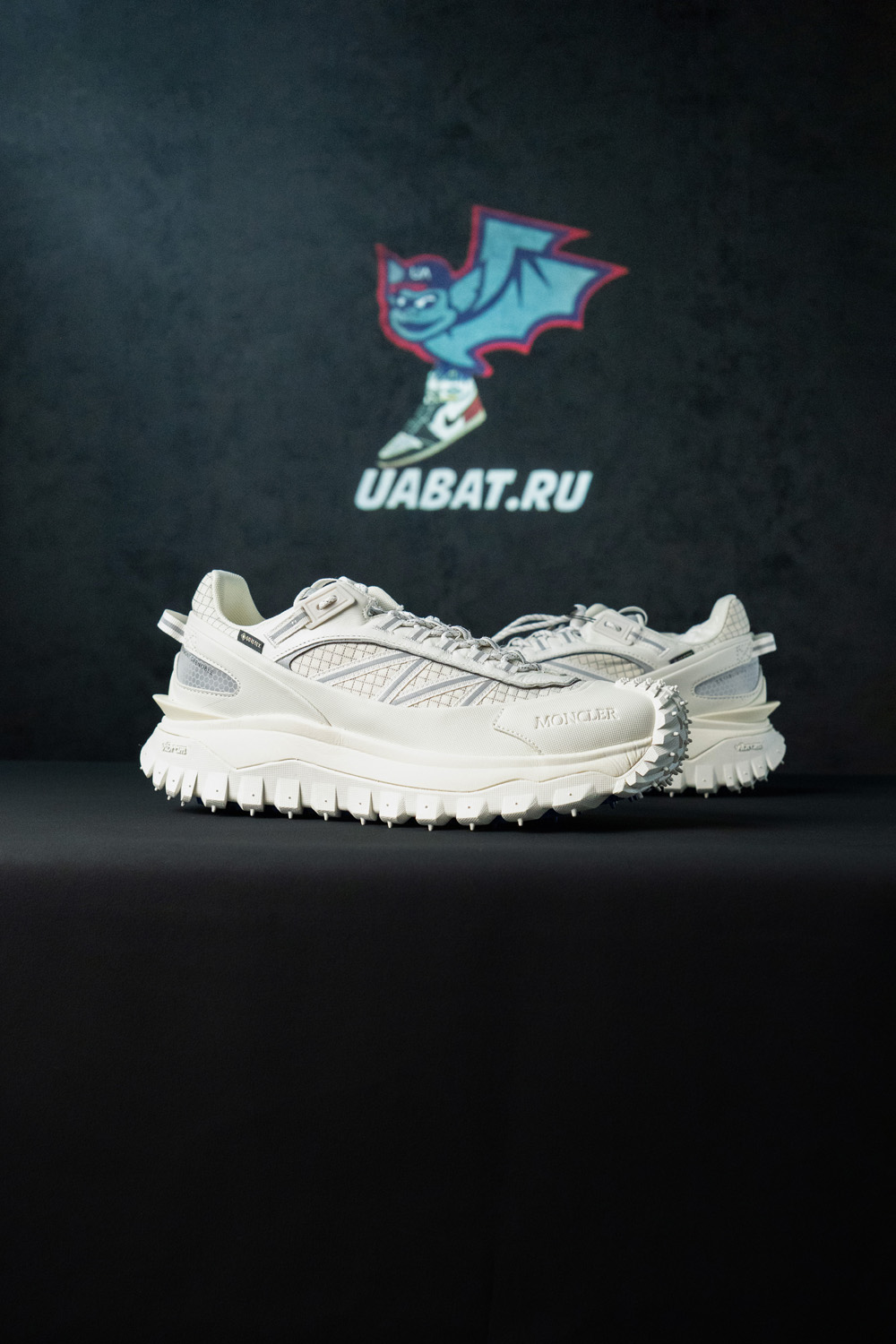 Moncler Trailgrip GORE-TEX Low 