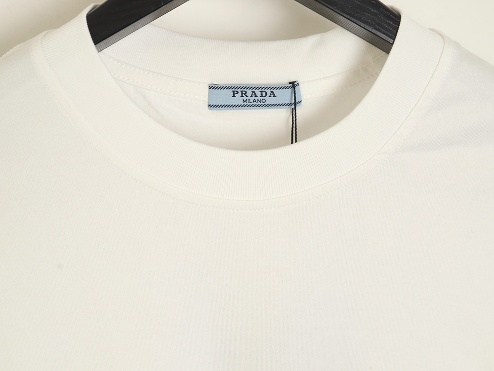 Pra*a inverted triangle chest short-sleeved t-shirt