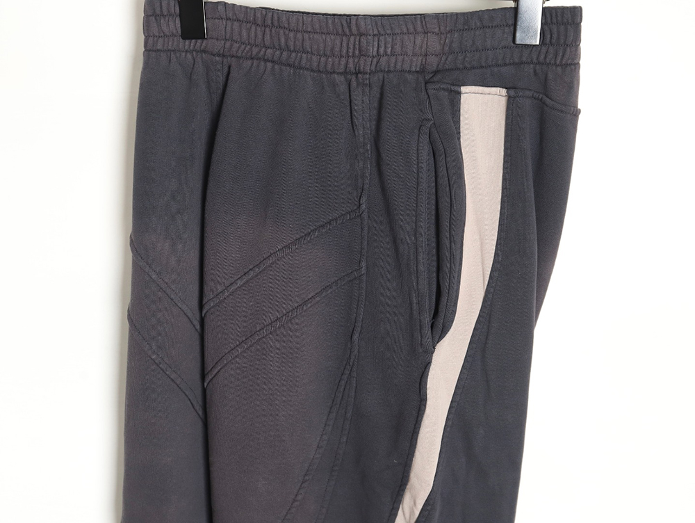 Ba*len*cia*ga double ring wasteland style pants