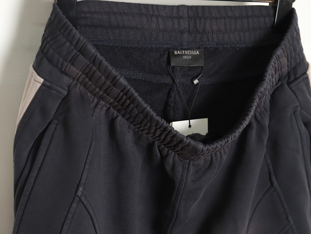 Ba*len*cia*ga double ring wasteland style pants